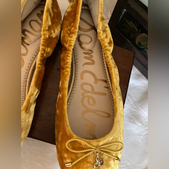 Sam Edelman Yellow Velour Velvet Flats - Sz 8.5 - Picture 2 of 6